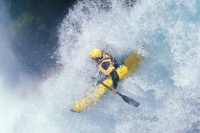 开云官网2026-萨内的生涯之夜，当足球巨星照亮NBA总决赛的穹顶