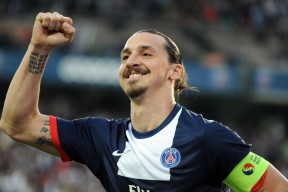 开云APP-德甲争冠夜，东契奇跨时空绝杀，体育如何成为人类对抗虚无的永恒仪式？