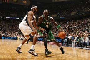 开云体育中国-西亚卡姆爆发，猛龙火力压制辽宁队，当NBA的獠牙咬碎CBA的骄傲