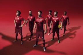 开云官网-基耶萨关键战不手软，阿尔及利亚强压几内亚，非洲足球的意大利时刻