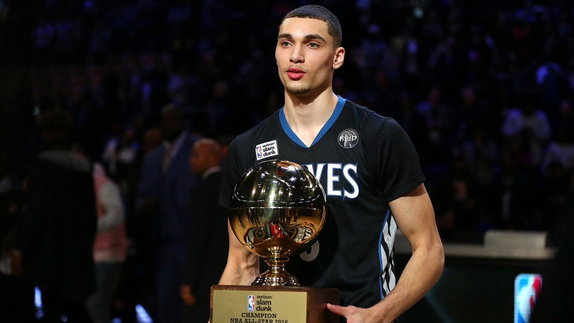 贝恩的沉默与喧嚣，当高能输出成为一场安静的复仇